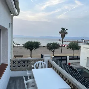  Apartamento En La Playa. Free Parking. Free Wifi España